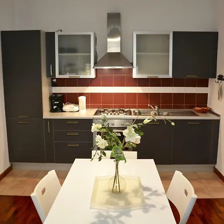 Via Valtellina Loft * ミラノ