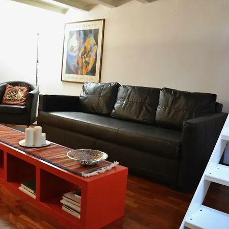 アパート Via Valtellina Loft *