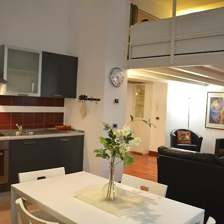 アパート Via Valtellina Loft *
